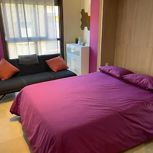  Appartement Wonderfull Studio Very Close To The City Center Spanje